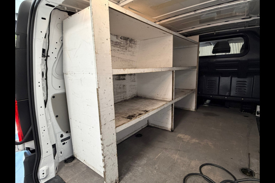 Mercedes-Benz eVito Lang Launch Edition AUTOMAAT CAMERA AIRCO STOELVERWARMING NAVIGATIE BLUETOOTH