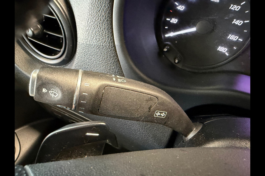 Mercedes-Benz eVito Lang Launch Edition AUTOMAAT CAMERA AIRCO STOELVERWARMING NAVIGATIE BLUETOOTH