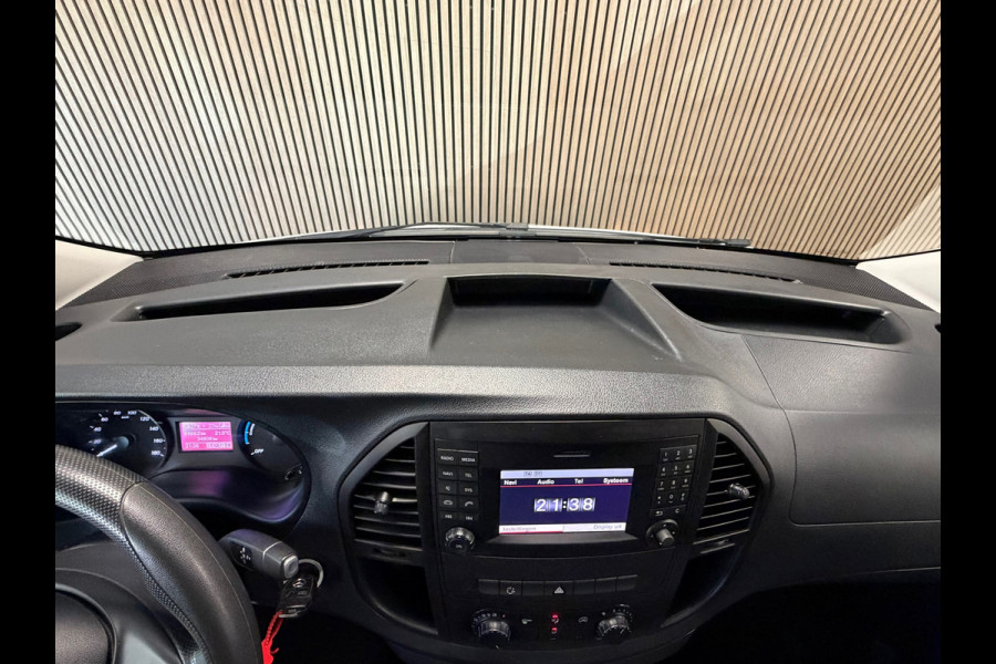 Mercedes-Benz eVito Lang Launch Edition AUTOMAAT CAMERA AIRCO STOELVERWARMING NAVIGATIE BLUETOOTH