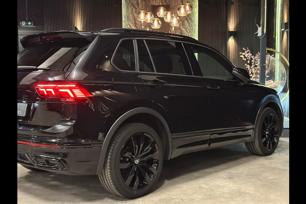 Volkswagen Tiguan 1.4 TSI eHybrid 3X R-LINE|PANO|FULL OPTION! Volkswagen Tiguan 1.4 TSI eHybrid 3X R-LINE|PANO|FULL OPTION!