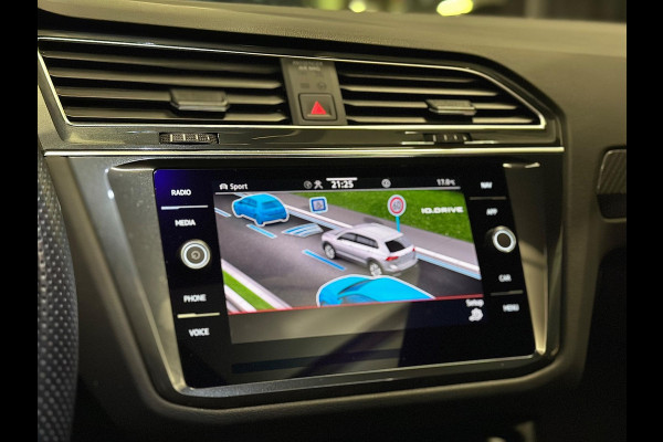 Volkswagen Tiguan 1.4 TSI eHybrid 3X R-LINE|PANO|FULL OPTION! Volkswagen Tiguan 1.4 TSI eHybrid 3X R-LINE|PANO|FULL OPTION!