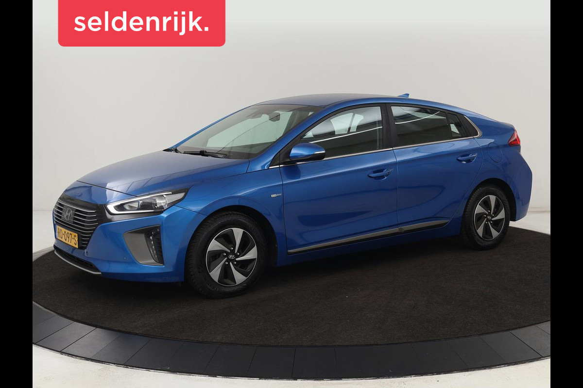 Hyundai IONIQ 1.6 GDi Comfort | Xenon | Carplay | Camera | Adaptive cruise | Keyless | Navigatie | Parkeerhulp | Climate control Hyundai IONIQ 1.6 GDi Comfort | Xenon | Carplay | Camera | Adaptive cruise | Keyless | Navigatie | Parkeerhulp | Climate control