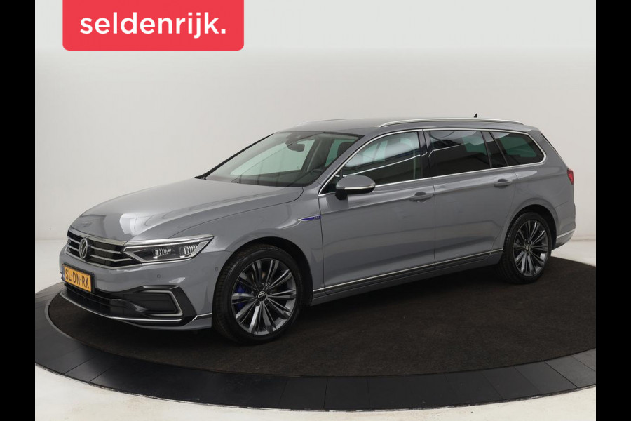Volkswagen Passat 1.4 TSI PHEV GTE | Stoelverwarming | Massage | Leder/Alcantara | Camera | Carplay | Navigatie | Matrix LED | Adaptive cruise | Climate control | 18'' lichtmetalen velgen