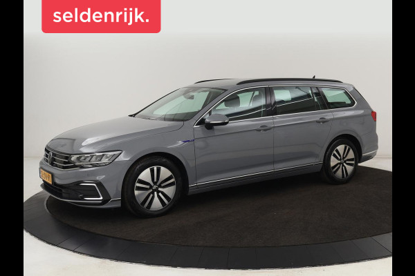Volkswagen Passat 1.4 TSI PHEV GTE | Trekhaak | Stoelverwarming | Massage | Camera | Adaptive cruise | Carplay | Navigatie | Side Assist | Matrix LED | Plug In