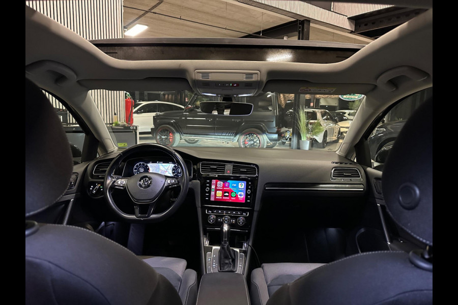 Volkswagen Golf 1.0 TSI Highline DSG|PANO|NAP Volkswagen Golf 1.0 TSI Highline DSG|PANO|NAP