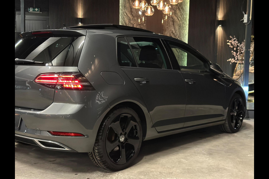Volkswagen Golf 1.0 TSI Highline DSG|PANO|NAP Volkswagen Golf 1.0 TSI Highline DSG|PANO|NAP