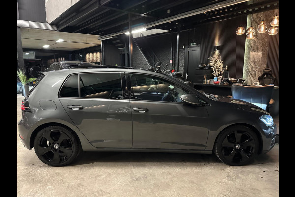 Volkswagen Golf 1.0 TSI Highline DSG|PANO|NAP Volkswagen Golf 1.0 TSI Highline DSG|PANO|NAP