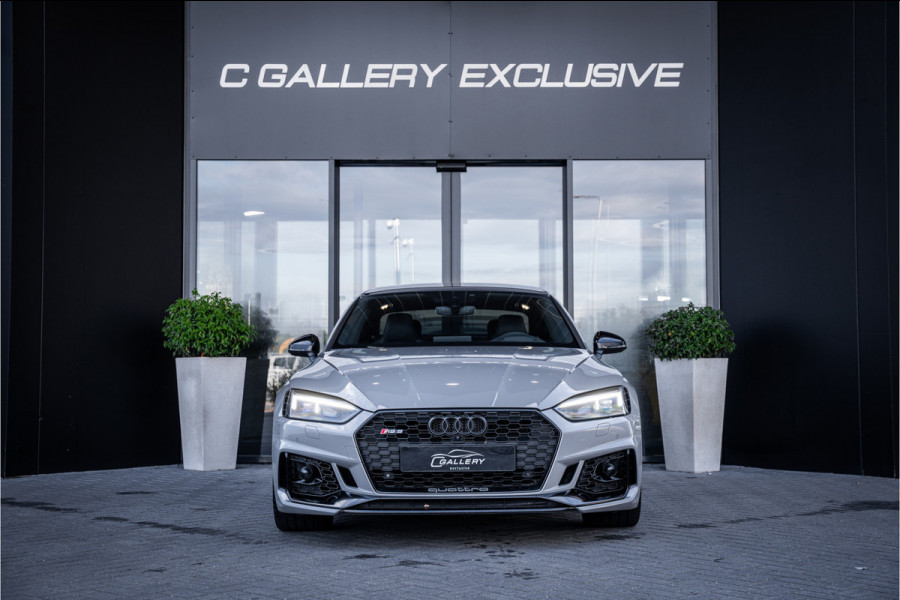 Audi RS5 Coupé 2.9 TFSI quattro - NL auto! l Panorama l Massage l 360cam Audi RS5 Coupé 2.9 TFSI quattro - NL auto! l Panorama l Massage l 360cam
