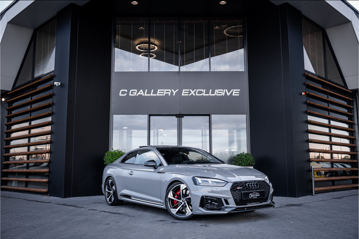 Audi RS5 Coupé 2.9 TFSI quattro - NL auto! l Panorama l Massage l 360cam Audi RS5 Coupé 2.9 TFSI quattro - NL auto! l Panorama l Massage l 360cam
