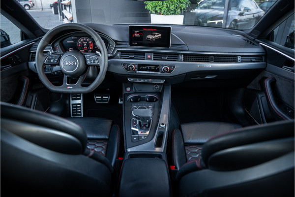 Audi RS5 Coupé 2.9 TFSI quattro - NL auto! l Panorama l Massage l 360cam Audi RS5 Coupé 2.9 TFSI quattro - NL auto! l Panorama l Massage l 360cam
