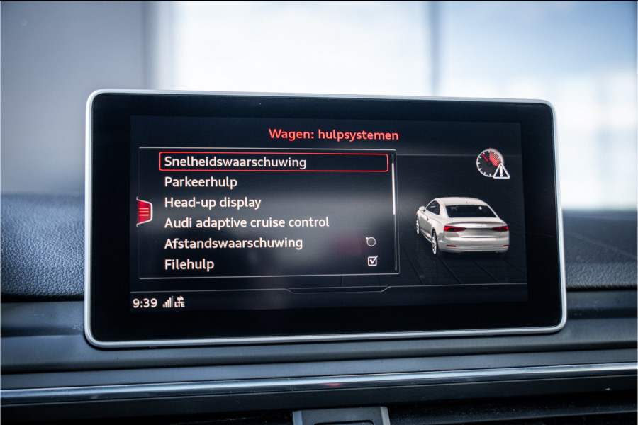 Audi RS5 Coupé 2.9 TFSI quattro - NL auto! l Panorama l Massage l 360cam Audi RS5 Coupé 2.9 TFSI quattro - NL auto! l Panorama l Massage l 360cam
