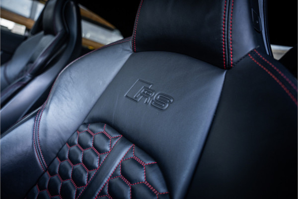 Audi RS5 Coupé 2.9 TFSI quattro - NL auto! l Panorama l Massage l 360cam Audi RS5 Coupé 2.9 TFSI quattro - NL auto! l Panorama l Massage l 360cam