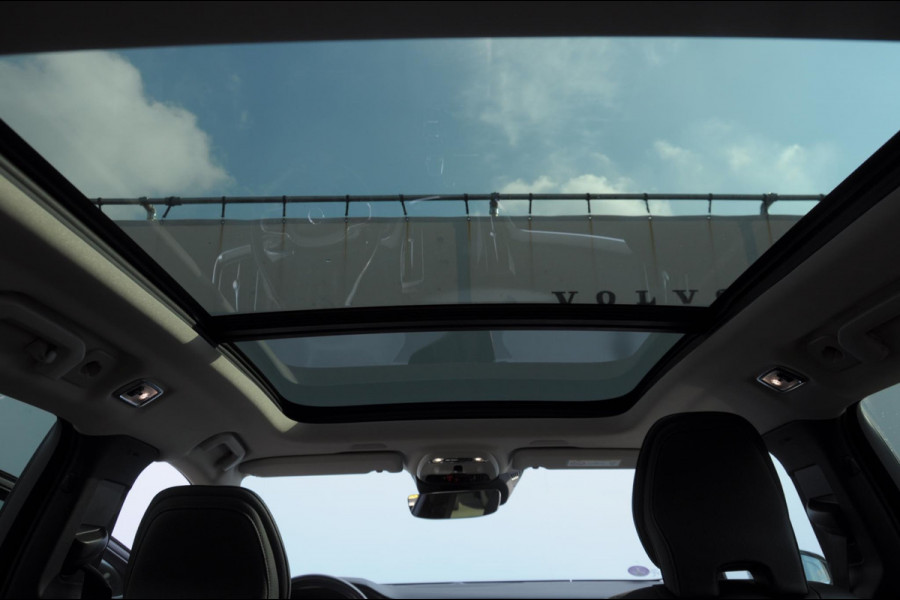 Volvo V60 T6 340PK Automaat Recharge AWD Inscription Trekhaak / Adaptieve cruise control /BLIS / Parkeersensoren met camera / Stoel - en stuurwielverwarming / Elektrische stoelen met geheugen / Getint glas / Apple carplay / Keyless entry / Elektrische achterklep Volvo V60 T6 340PK Automaat Recharge AWD Inscription Trekhaak / Adaptieve cruise control /BLIS / Parkeersensoren met camera / Stoel - en stuurwielverwarming / Elektrische stoelen met geheugen / Getint glas / Apple carplay / Keyless entry / Elektrische achterklep