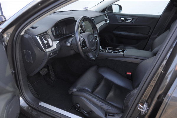 Volvo V60 T6 340PK Automaat Recharge AWD Inscription Trekhaak / Adaptieve cruise control /BLIS / Parkeersensoren met camera / Stoel - en stuurwielverwarming / Elektrische stoelen met geheugen / Getint glas / Apple carplay / Keyless entry / Elektrische achterklep Volvo V60 T6 340PK Automaat Recharge AWD Inscription Trekhaak / Adaptieve cruise control /BLIS / Parkeersensoren met camera / Stoel - en stuurwielverwarming / Elektrische stoelen met geheugen / Getint glas / Apple carplay / Keyless entry / Elektrische achterklep