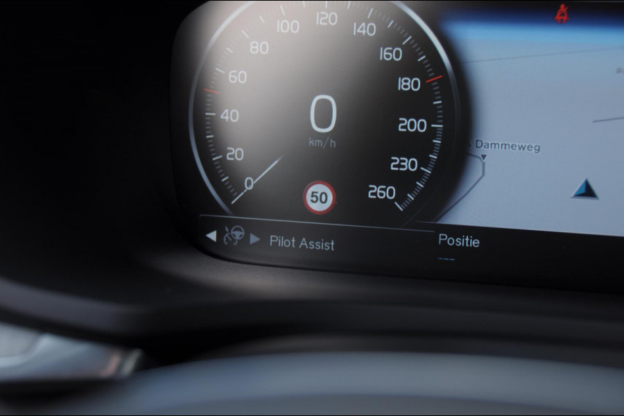 Volvo V60 T6 340PK Automaat Recharge AWD Inscription Trekhaak / Adaptieve cruise control /BLIS / Parkeersensoren met camera / Stoel - en stuurwielverwarming / Elektrische stoelen met geheugen / Getint glas / Apple carplay / Keyless entry / Elektrische achterklep Volvo V60 T6 340PK Automaat Recharge AWD Inscription Trekhaak / Adaptieve cruise control /BLIS / Parkeersensoren met camera / Stoel - en stuurwielverwarming / Elektrische stoelen met geheugen / Getint glas / Apple carplay / Keyless entry / Elektrische achterklep