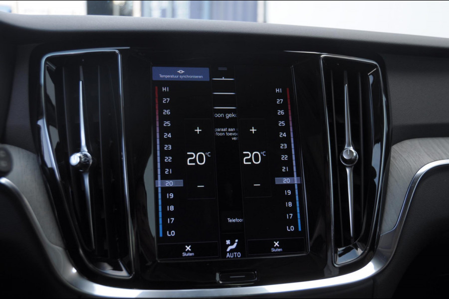 Volvo V60 T6 340PK Automaat Recharge AWD Inscription Trekhaak / Adaptieve cruise control /BLIS / Parkeersensoren met camera / Stoel - en stuurwielverwarming / Elektrische stoelen met geheugen / Getint glas / Apple carplay / Keyless entry / Elektrische achterklep Volvo V60 T6 340PK Automaat Recharge AWD Inscription Trekhaak / Adaptieve cruise control /BLIS / Parkeersensoren met camera / Stoel - en stuurwielverwarming / Elektrische stoelen met geheugen / Getint glas / Apple carplay / Keyless entry / Elektrische achterklep