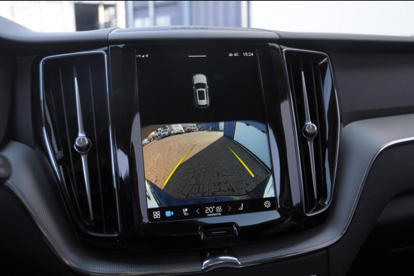 Volvo XC60 T6 350PK Automaat AWD Plus Dark / Adaptieve cruise control / Parkeersensoren met 360 camera / Stoel - en stuurwielverwarming / Elektrische stoelen met geheugen / Getint glas / Apple carplay / Keyless entry / Elektrische achterklep Volvo XC60 T6 350PK Automaat AWD Plus Dark / Adaptieve cruise control / Parkeersensoren met 360 camera / Stoel - en stuurwielverwarming / Elektrische stoelen met geheugen / Getint glas / Apple carplay / Keyless entry / Elektrische achterklep