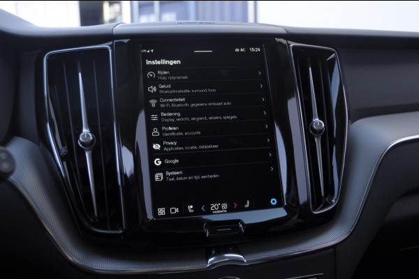 Volvo XC60 T6 350PK Automaat AWD Plus Dark / Adaptieve cruise control / Parkeersensoren met 360 camera / Stoel - en stuurwielverwarming / Elektrische stoelen met geheugen / Getint glas / Apple carplay / Keyless entry / Elektrische achterklep Volvo XC60 T6 350PK Automaat AWD Plus Dark / Adaptieve cruise control / Parkeersensoren met 360 camera / Stoel - en stuurwielverwarming / Elektrische stoelen met geheugen / Getint glas / Apple carplay / Keyless entry / Elektrische achterklep