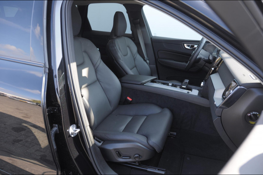 Volvo XC60 T6 350PK Automaat AWD Plus Dark / Adaptieve cruise control / Parkeersensoren met 360 camera / Stoel - en stuurwielverwarming / Elektrische stoelen met geheugen / Getint glas / Apple carplay / Keyless entry / Elektrische achterklep Volvo XC60 T6 350PK Automaat AWD Plus Dark / Adaptieve cruise control / Parkeersensoren met 360 camera / Stoel - en stuurwielverwarming / Elektrische stoelen met geheugen / Getint glas / Apple carplay / Keyless entry / Elektrische achterklep