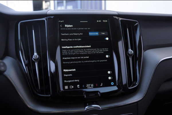 Volvo XC60 T6 350PK Automaat AWD Plus Dark / Adaptieve cruise control / Parkeersensoren met 360 camera / Stoel - en stuurwielverwarming / Elektrische stoelen met geheugen / Getint glas / Apple carplay / Keyless entry / Elektrische achterklep Volvo XC60 T6 350PK Automaat AWD Plus Dark / Adaptieve cruise control / Parkeersensoren met 360 camera / Stoel - en stuurwielverwarming / Elektrische stoelen met geheugen / Getint glas / Apple carplay / Keyless entry / Elektrische achterklep