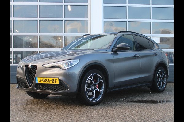 Alfa Romeo Stelvio 2.0 Turbo Aut. AWD B-Tech | Navi | Xenon | Camera | Veloce Int. | Schuif/Kanteldak | 20" | Apple Carplay | Keyless | Dashboard Leder