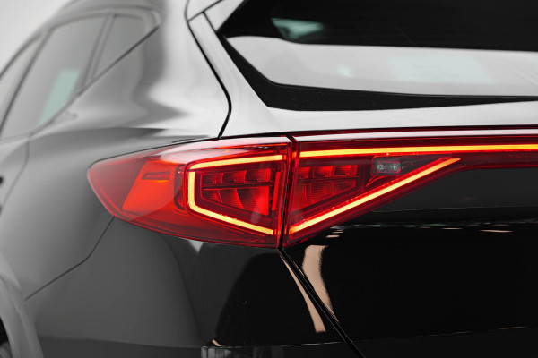 CUPRA Formentor 1.4 e-Hybrid VZ Copper Edition |Pano|Buttons|360|Memory|Dodehoek|Ambient|