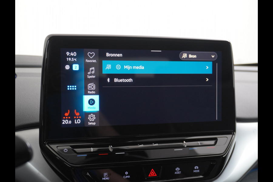 Volkswagen ID.4 First 77kWh SOH=90% Trekhaak Adap.Cruise Camera Pdc Android Auto Apple Carplay Stoelverwarming Navi Ecc Mirrorlink Privacy Glas Lmv Keyless DAB Origineel Nederlandse Auto 1.000KG Trekgewicht Volkswagen ID.4 First 77kWh SOH=90% Trekhaak Adap.Cruise Camera Pdc Android Auto Apple Carplay Stoelverwarming Navi Ecc Mirrorlink Privacy Glas Lmv Keyless DAB Origineel Nederlandse Auto 1.000KG Trekgewicht