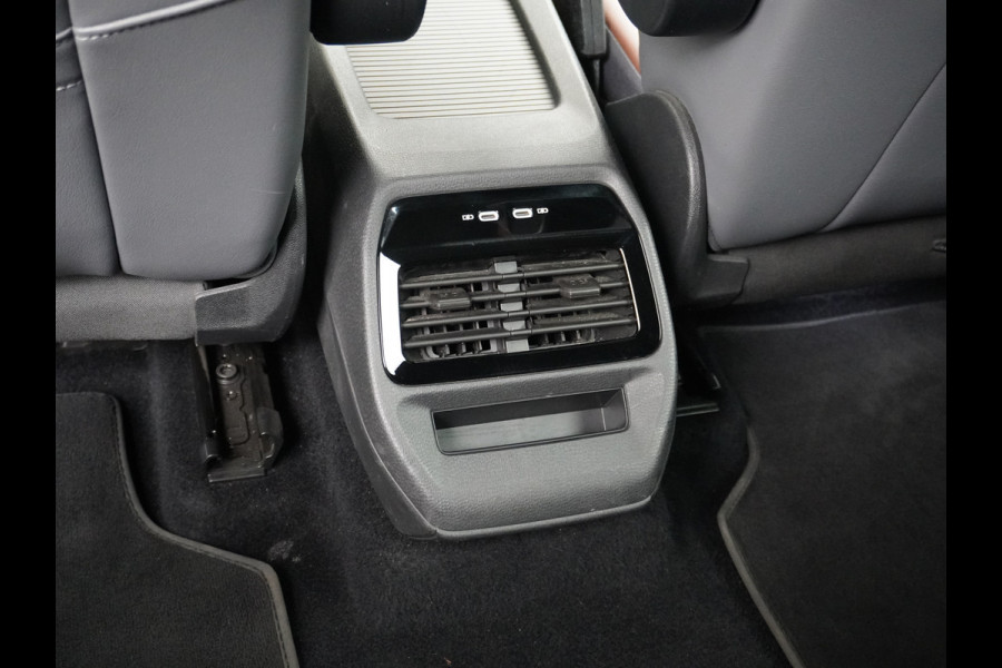 Volkswagen ID.4 First 77kWh SOH=90% Trekhaak Adap.Cruise Camera Pdc Android Auto Apple Carplay Stoelverwarming Navi Ecc Mirrorlink Privacy Glas Lmv Keyless DAB Origineel Nederlandse Auto 1.000KG Trekgewicht Volkswagen ID.4 First 77kWh SOH=90% Trekhaak Adap.Cruise Camera Pdc Android Auto Apple Carplay Stoelverwarming Navi Ecc Mirrorlink Privacy Glas Lmv Keyless DAB Origineel Nederlandse Auto 1.000KG Trekgewicht