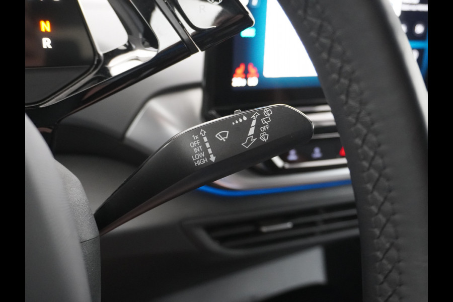 Volkswagen ID.4 First 77kWh SOH=90% Trekhaak Adap.Cruise Camera Pdc Android Auto Apple Carplay Stoelverwarming Navi Ecc Mirrorlink Privacy Glas Lmv Keyless DAB Origineel Nederlandse Auto 1.000KG Trekgewicht Volkswagen ID.4 First 77kWh SOH=90% Trekhaak Adap.Cruise Camera Pdc Android Auto Apple Carplay Stoelverwarming Navi Ecc Mirrorlink Privacy Glas Lmv Keyless DAB Origineel Nederlandse Auto 1.000KG Trekgewicht