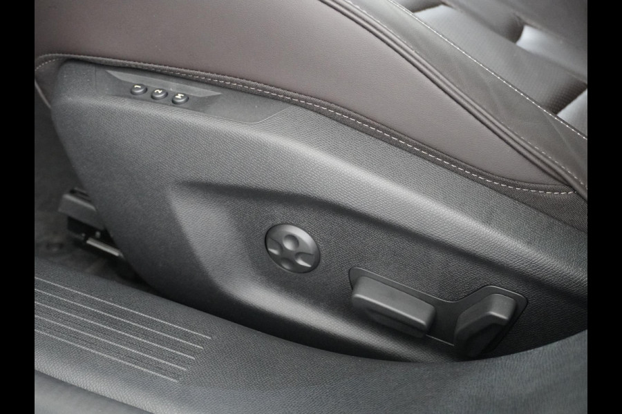 DS DS 4 1.2 PureTech Opéra 130PK PANO | STOEL VERWARMING + VERKOELING| 360 CAMERA | ELEK. ACHTERKLEP | FULL OPTION | RIJKLAAR GELEVERD MET FABRIEKSGARANTIE TOT 2-2026!