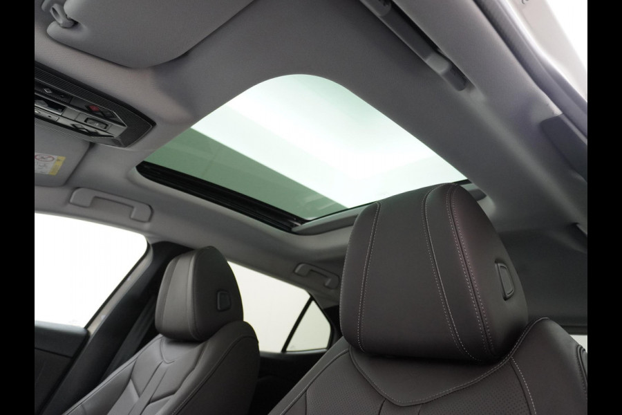 DS DS 4 1.2 PureTech Opéra 130PK PANO | STOEL VERWARMING + VERKOELING| 360 CAMERA | ELEK. ACHTERKLEP | FULL OPTION | RIJKLAAR GELEVERD MET FABRIEKSGARANTIE TOT 2-2026!