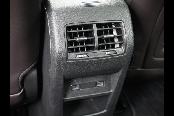 DS DS 4 1.2 PureTech Opéra 130PK PANO | STOEL VERWARMING + VERKOELING| 360 CAMERA | ELEK. ACHTERKLEP | FULL OPTION | RIJKLAAR GELEVERD MET FABRIEKSGARANTIE TOT 2-2026!