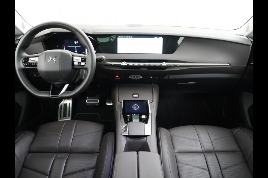 DS DS 4 1.2 PureTech Opéra 130PK PANO | STOEL VERWARMING + VERKOELING| 360 CAMERA | ELEK. ACHTERKLEP | FULL OPTION | RIJKLAAR GELEVERD MET FABRIEKSGARANTIE TOT 2-2026!