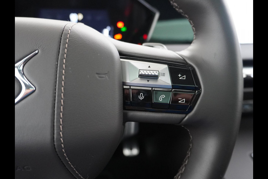 DS DS 4 1.2 PureTech Opéra 130PK PANO | STOEL VERWARMING + VERKOELING| 360 CAMERA | ELEK. ACHTERKLEP | FULL OPTION | RIJKLAAR GELEVERD MET FABRIEKSGARANTIE TOT 2-2026!