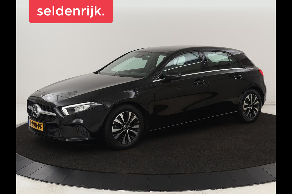 Mercedes-Benz A-Klasse 180 Business Solution | Carplay | Camera | Adaptive cruise | Automaat | Navigatie | Lane asssist | LED | Stoelverwarming Mercedes-Benz A-Klasse 180 Business Solution | Carplay | Camera | Adaptive cruise | Automaat | Navigatie | Lane asssist | LED | Stoelverwarming
