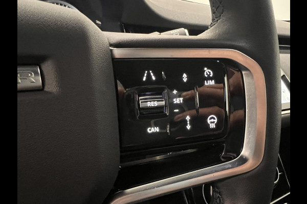 Land Rover Range Rover Evoque 1.5 P300e AWD R-Dynamic SE Panoramadak Navigatie Apple Carplay/Android Auto Camera Parkeersensoren Adaptive Cruise Control Dodehoek Assistent Elektrische achterklep Stoel- en stuurverwarming Memory stoelen Climate Control Ledverlichting