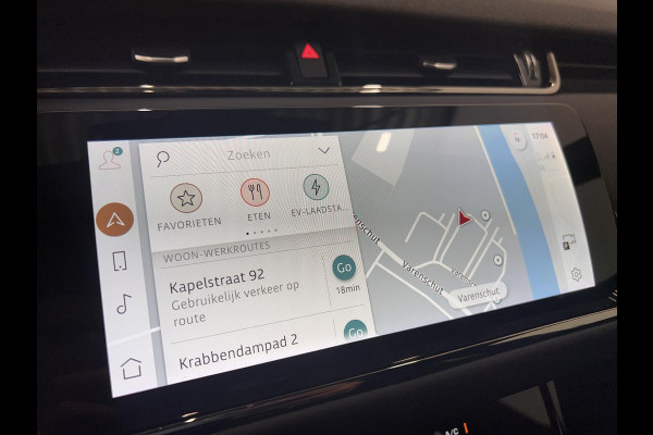 Land Rover Range Rover Evoque 1.5 P300e AWD R-Dynamic SE Panoramadak Navigatie Apple Carplay/Android Auto Camera Parkeersensoren Adaptive Cruise Control Dodehoek Assistent Elektrische achterklep Stoel- en stuurverwarming Memory stoelen Climate Control Ledverlichting