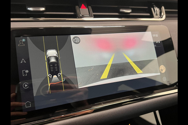 Land Rover Range Rover Evoque 1.5 P300e AWD R-Dynamic SE Panoramadak Navigatie Apple Carplay/Android Auto Camera Parkeersensoren Adaptive Cruise Control Dodehoek Assistent Elektrische achterklep Stoel- en stuurverwarming Memory stoelen Climate Control Ledverlichting