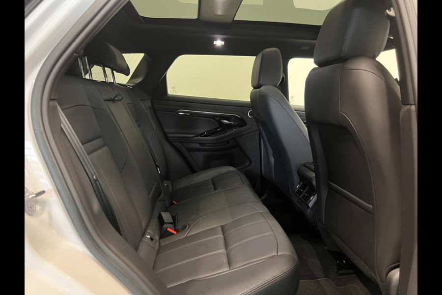 Land Rover Range Rover Evoque 1.5 P300e AWD R-Dynamic SE Panoramadak Navigatie Apple Carplay/Android Auto Camera Parkeersensoren Adaptive Cruise Control Dodehoek Assistent Elektrische achterklep Stoel- en stuurverwarming Memory stoelen Climate Control Ledverlichting