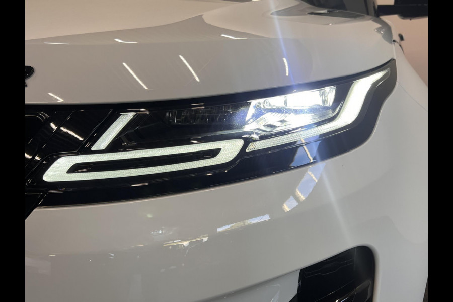 Land Rover Range Rover Evoque 1.5 P300e AWD R-Dynamic SE Panoramadak Navigatie Apple Carplay/Android Auto Camera Parkeersensoren Adaptive Cruise Control Dodehoek Assistent Elektrische achterklep Stoel- en stuurverwarming Memory stoelen Climate Control Ledverlichting