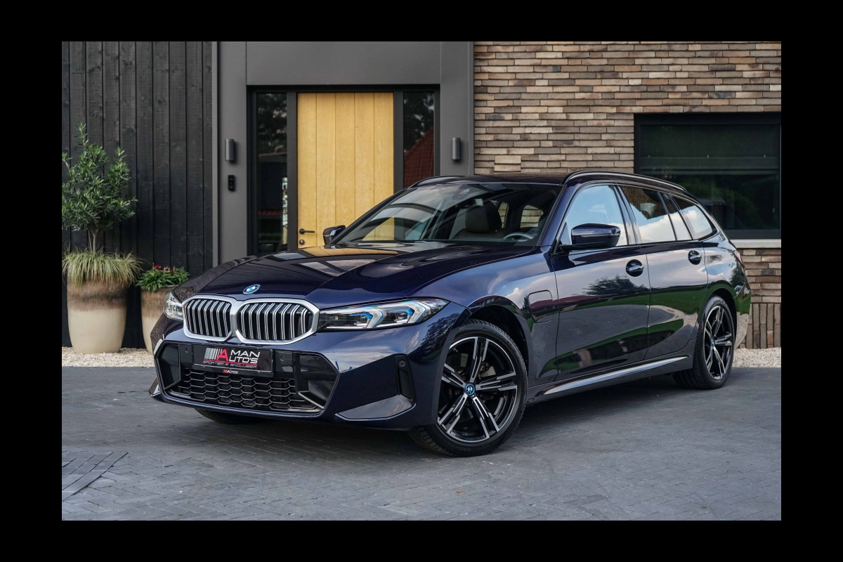 BMW 3 Serie Touring 330e xDrive M-Sport Individual BMW 3 Serie Touring 330e xDrive M-Sport Individual
