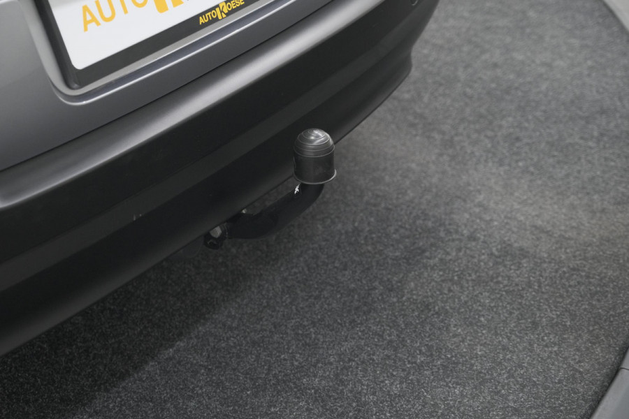 Citroën C3 PureTech 82 C-Series | Trekhaak | Camera | Apple Carplay | Allseason Banden