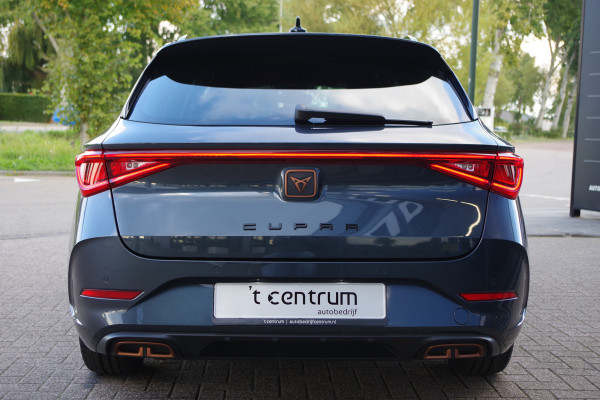 CUPRA Leon Sportstourer 1.4 e-Hybrid Essential 204 PK PHEV, Kuipstoelen, Winterpakket, LED, Groot-Navigatie