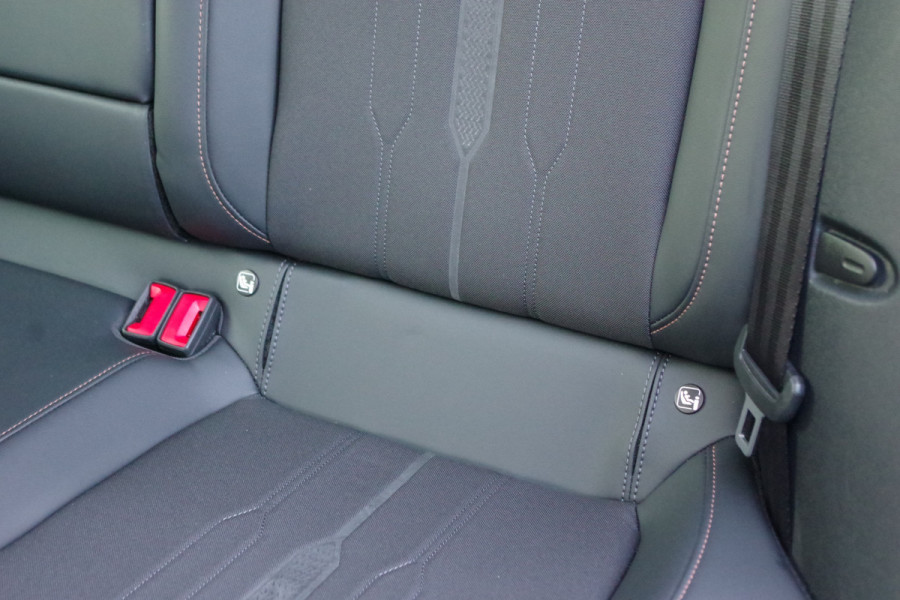 CUPRA Leon Sportstourer 1.4 e-Hybrid Essential 204 PK PHEV, Kuipstoelen, Winterpakket, LED, Groot-Navigatie