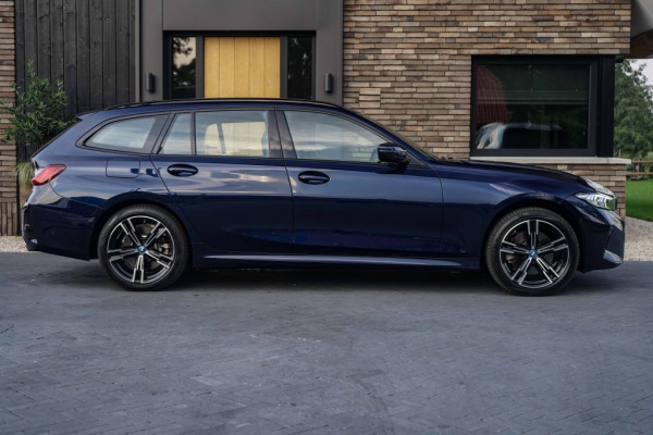 BMW 3 Serie Touring 330e xDrive M-Sport Individual