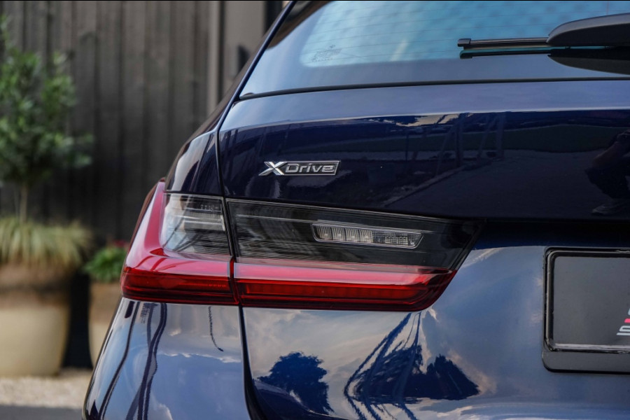 BMW 3 Serie Touring 330e xDrive M-Sport Individual