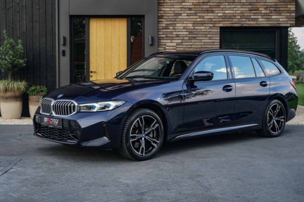 BMW 3 Serie Touring 330e xDrive M-Sport Individual