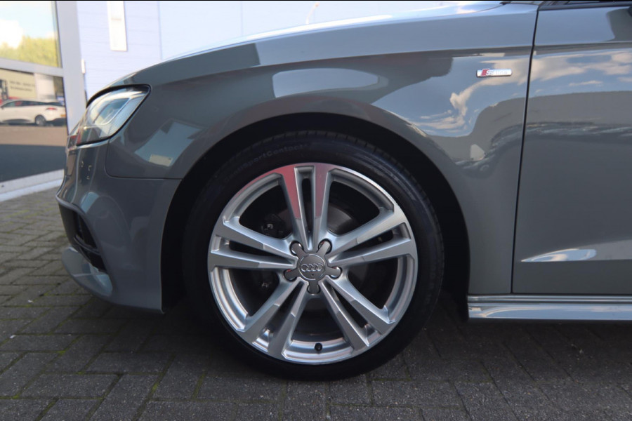 Audi A3 Sportback 35 TFSI CoD Advance Sport S-line Aut.|Virtual Cockpit Stoelverw. Nap 3X S-line ACC Keyles Entry & Go Pdc Achter Audi A3 Sportback 35 TFSI CoD Advance Sport S-line Aut.|Virtual Cockpit Stoelverw. Nap 3X S-line ACC Keyles Entry & Go Pdc Achter