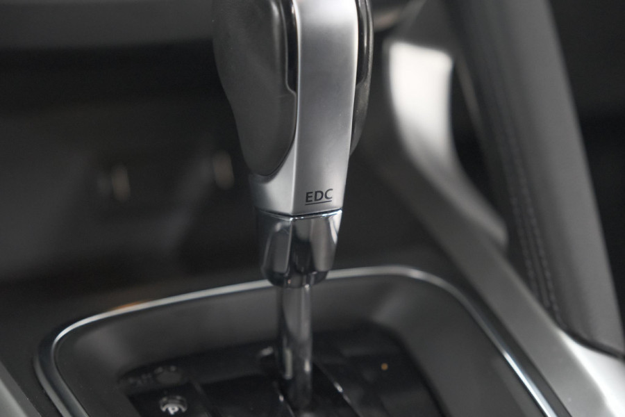 Renault Kadjar TCe 160 EDC Intens | Trekhaak | Camera | Dodehoekdetectie | Apple Carplay | Stoelverwarming Renault Kadjar TCe 160 EDC Intens | Trekhaak | Camera | Dodehoekdetectie | Apple Carplay | Stoelverwarming