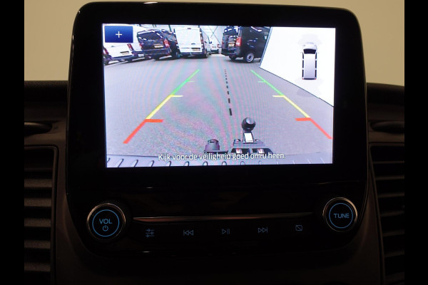 Ford Transit Custom 300 2.0 TDCI 130pk L2H1 Trend Automaat Airco Navigatie Cruisecontrol Camera Parkeersensoren Trekhaak Betimmering Ford Transit Custom 300 2.0 TDCI 130pk L2H1 Trend Automaat Airco Navigatie Cruisecontrol Camera Parkeersensoren Trekhaak Betimmering